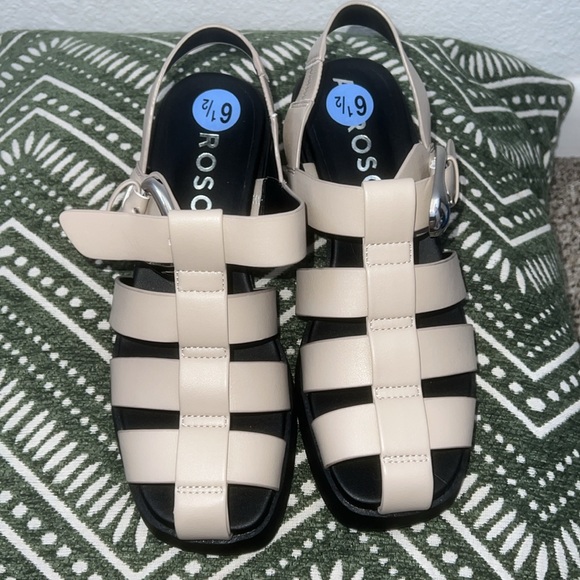 Aerosoles Women's Sport Strapped Sandals - Picture 9 of 12